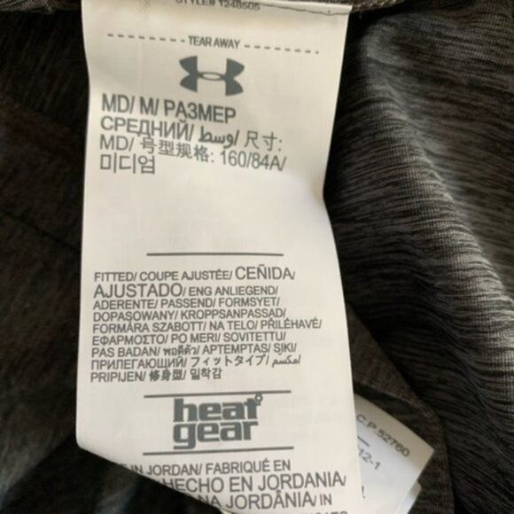 Under Armour Women's HeatGear Fitted Top size M - Picture 5 of 5